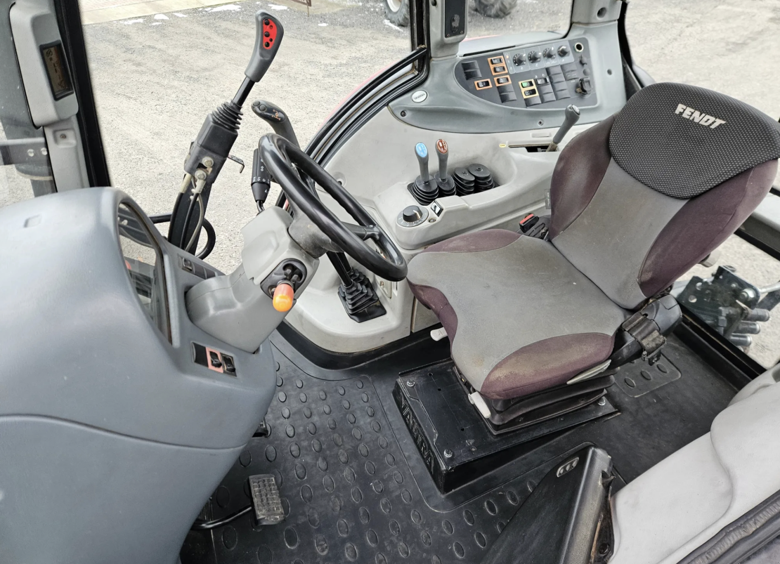 Traktor Türe ait Valtra N92, Gebrauchtmaschine içinde Wien (resim 3)