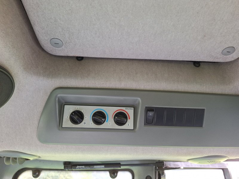 Traktor del tipo Valtra NX163 Direct Traktor, Gebrauchtmaschine In Chur (Immagine 3)