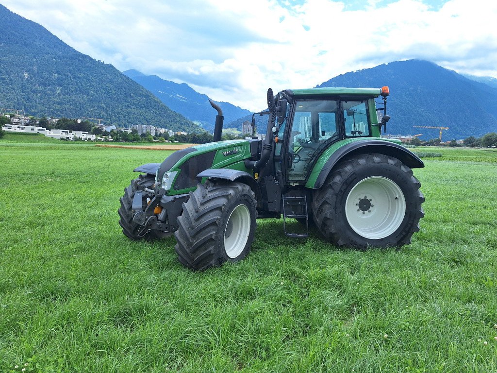 Traktor del tipo Valtra NX163 Direct Traktor, Gebrauchtmaschine In Chur (Immagine 8)