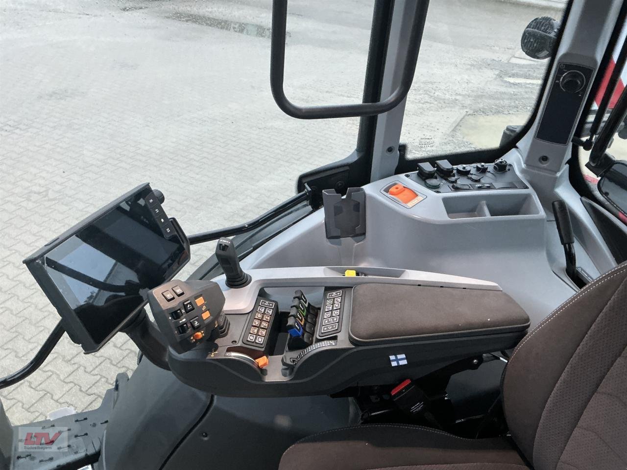 Traktor типа Valtra Q 225 TW 1A9, Neumaschine в Eggenfelden (Фотография 5)