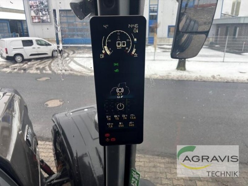 Traktor du type Valtra Q 245 1A9, Gebrauchtmaschine en Meppen (Photo 16)