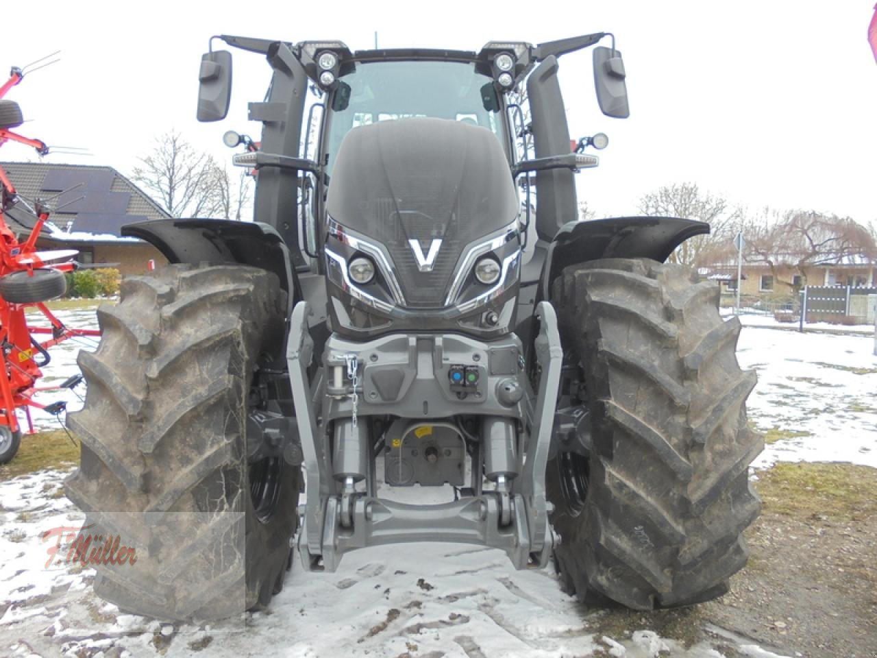 Traktor des Typs Valtra Q 245, Neumaschine in Taaken (Bild 2)