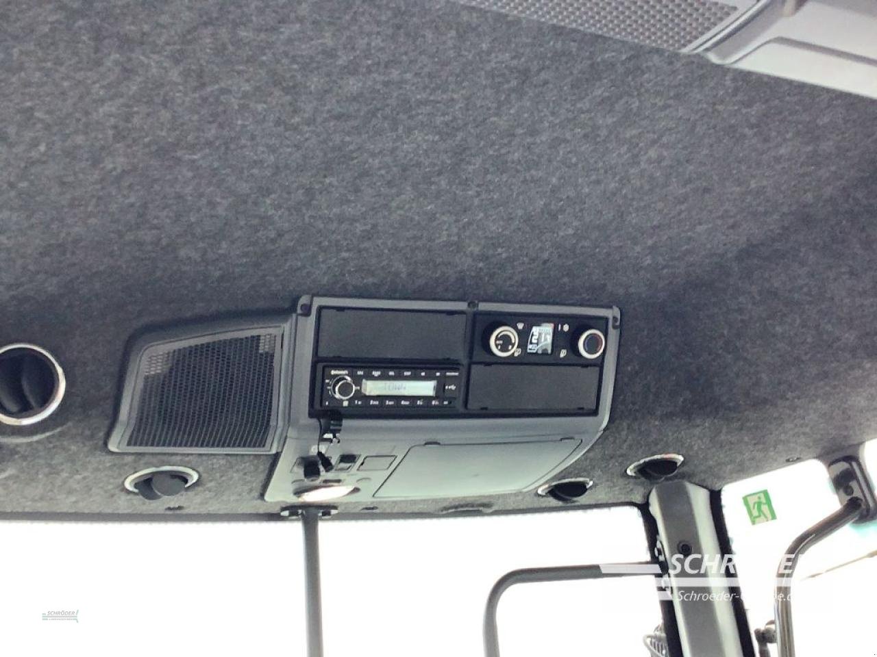 Traktor of the type Valtra Q 245, Neumaschine in Ahlerstedt (Picture 7)