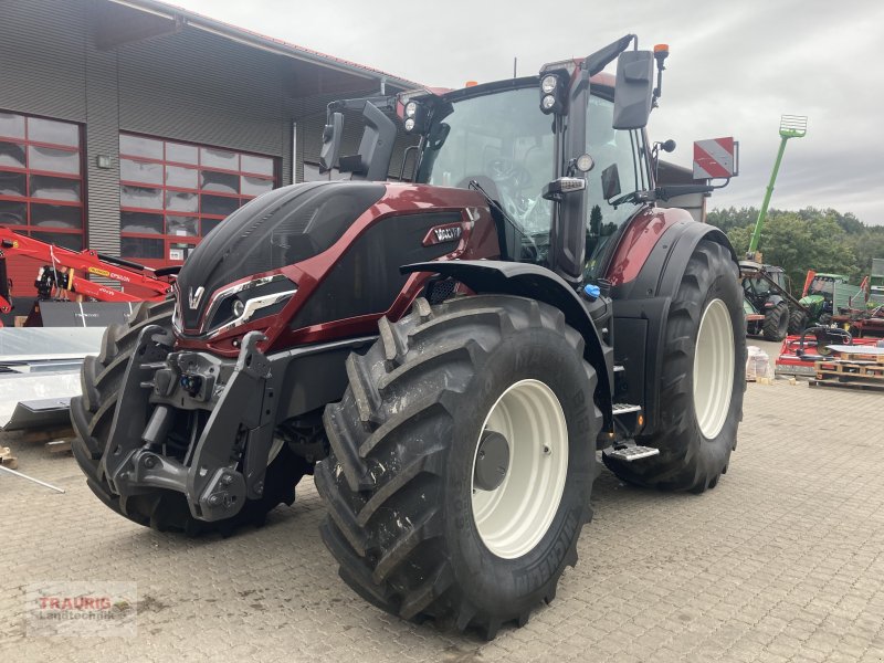 Valtra Q 265, Neumaschine, Baujahr: 05/2024, Betriebsstunden: 45 Stunden (Bild 1) Traktor des Typs Valtra Q 265, Neumaschine in Mainburg/Wambach (Bild 1)