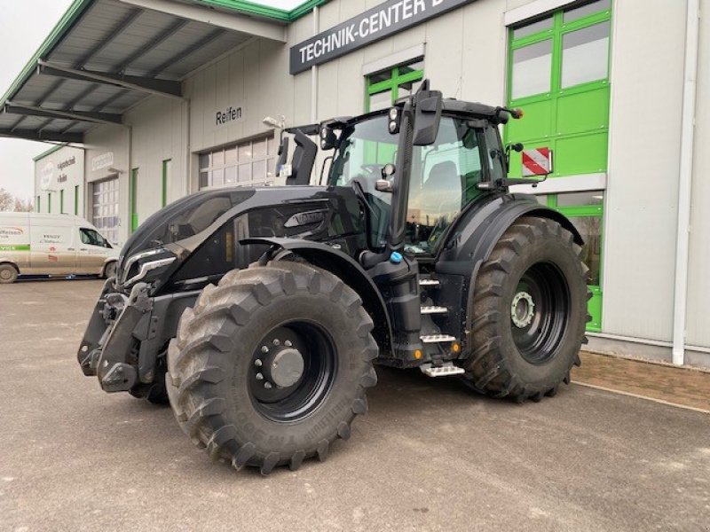Traktor от тип Valtra Q 265, Gebrauchtmaschine в Weinbergen-Bollstedt (Снимка 1)