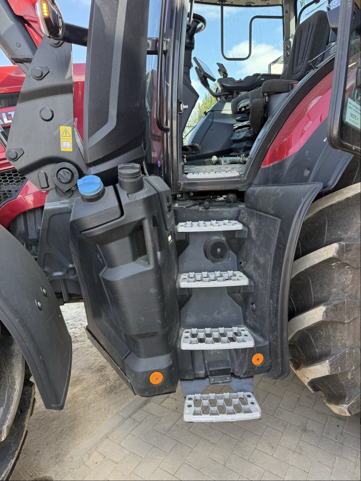 Traktor типа Valtra Q 265, Gebrauchtmaschine в Bad Oldesloe (Фотография 9)