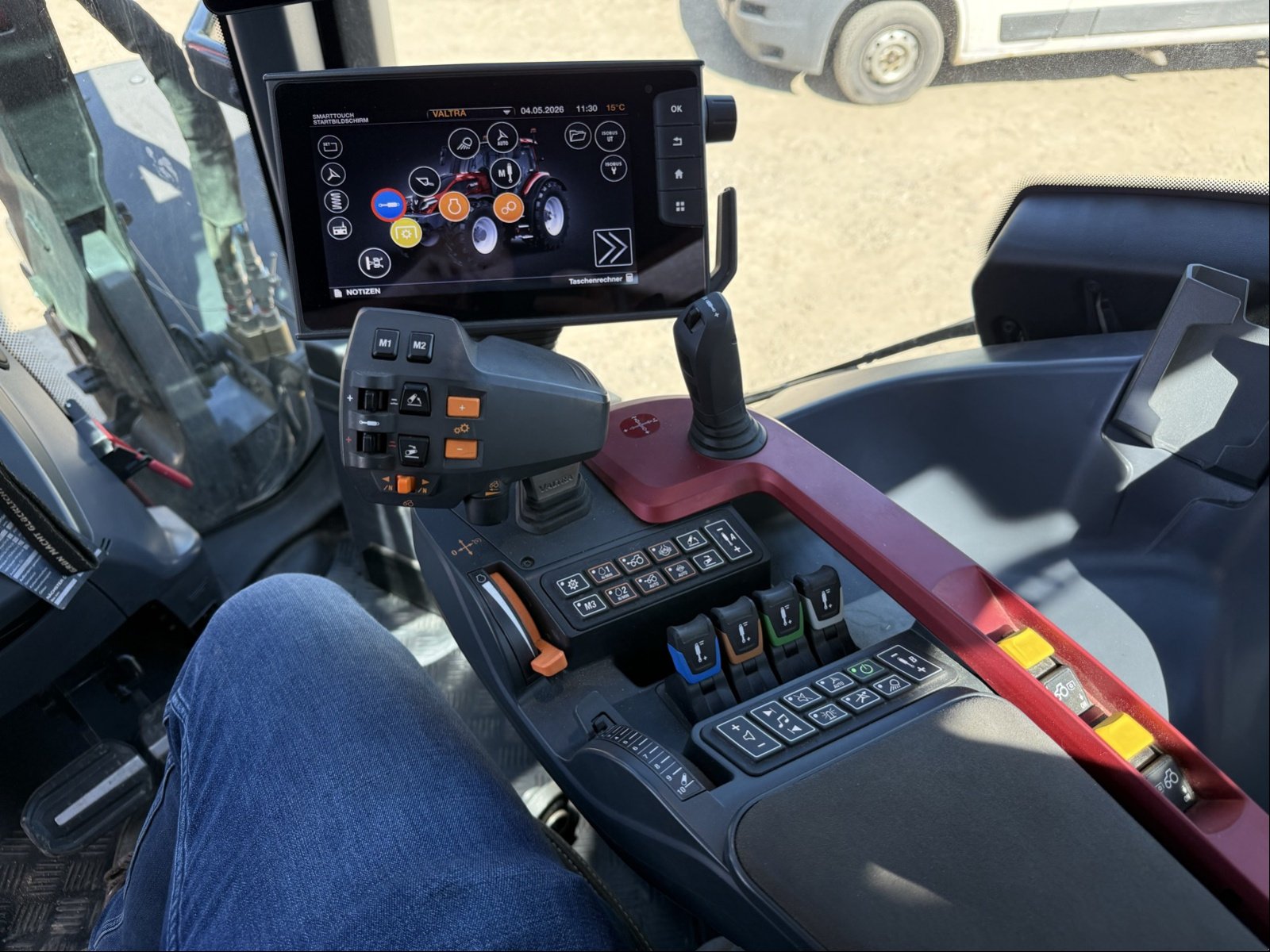 Traktor типа Valtra Q 265, Gebrauchtmaschine в Bad Oldesloe (Фотография 13)