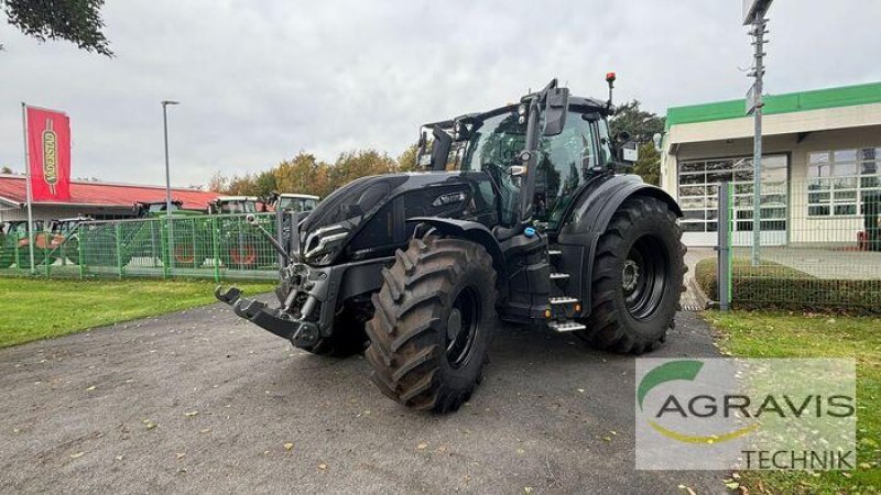 Traktor of the type Valtra Q 285 1A9, Vorführmaschine in Meppen-Versen (Picture 2)