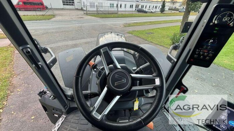 Traktor of the type Valtra Q 285 1A9, Vorführmaschine in Meppen-Versen (Picture 8)