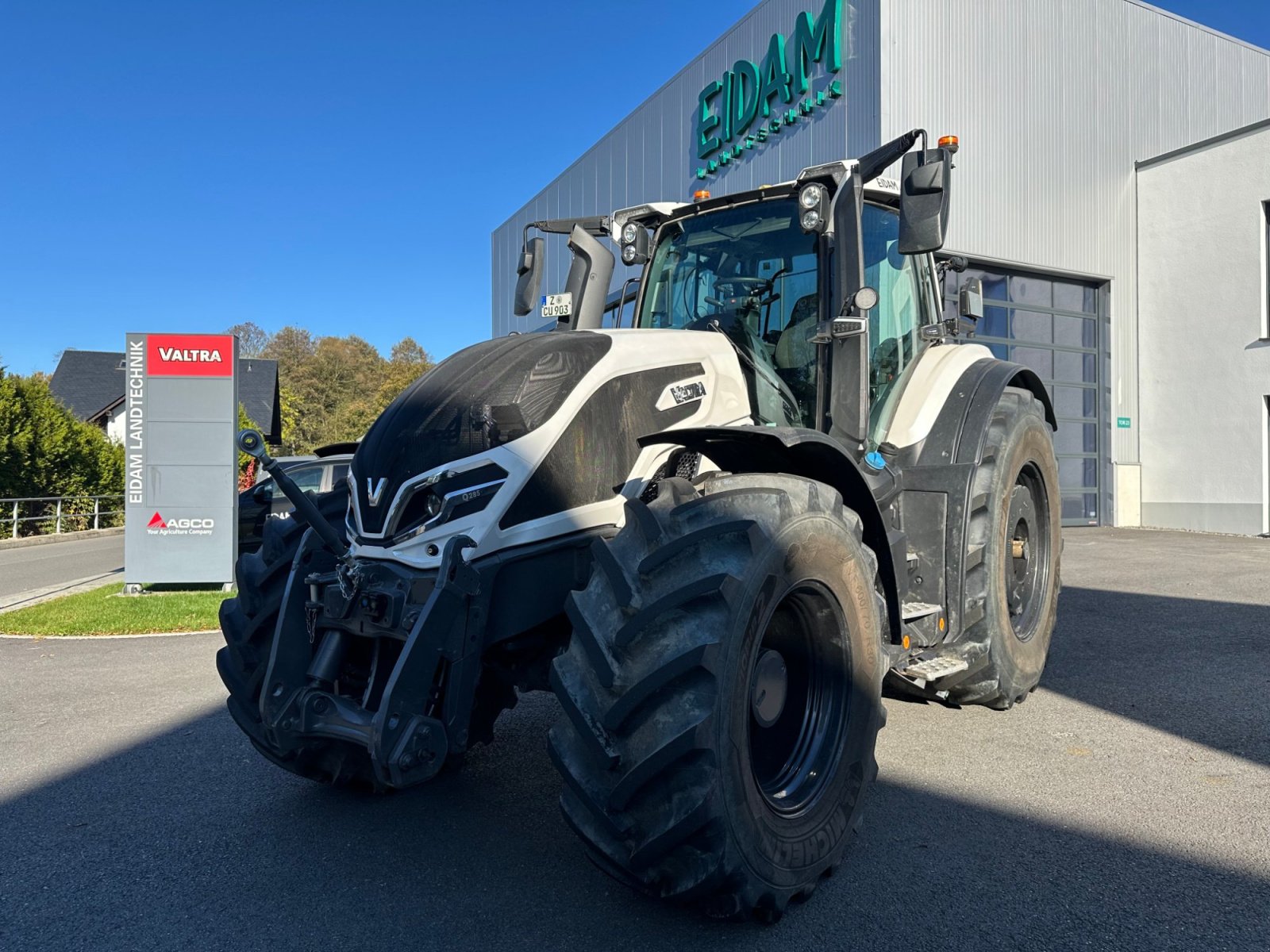 Traktor du type Valtra Q 285D 1A9, Gebrauchtmaschine en Lößnitz  (Photo 1)