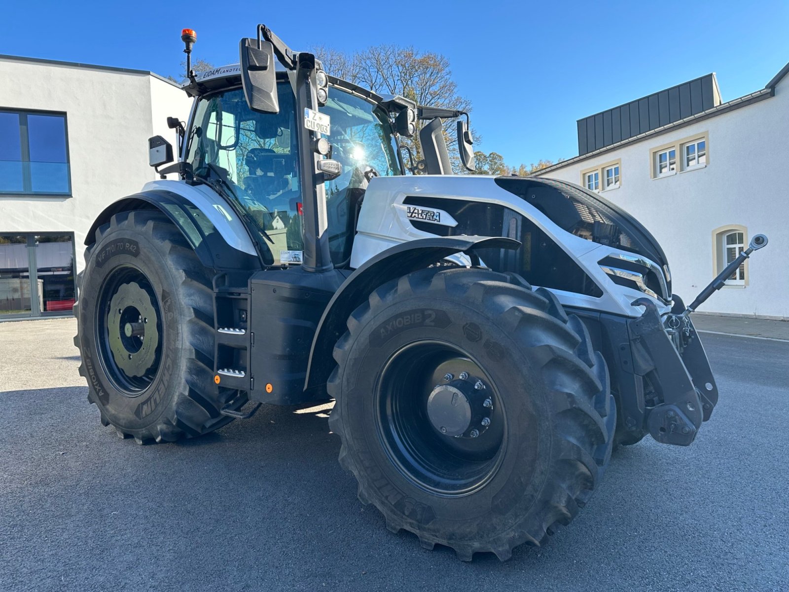 Traktor du type Valtra Q 285D 1A9, Gebrauchtmaschine en Lößnitz  (Photo 3)