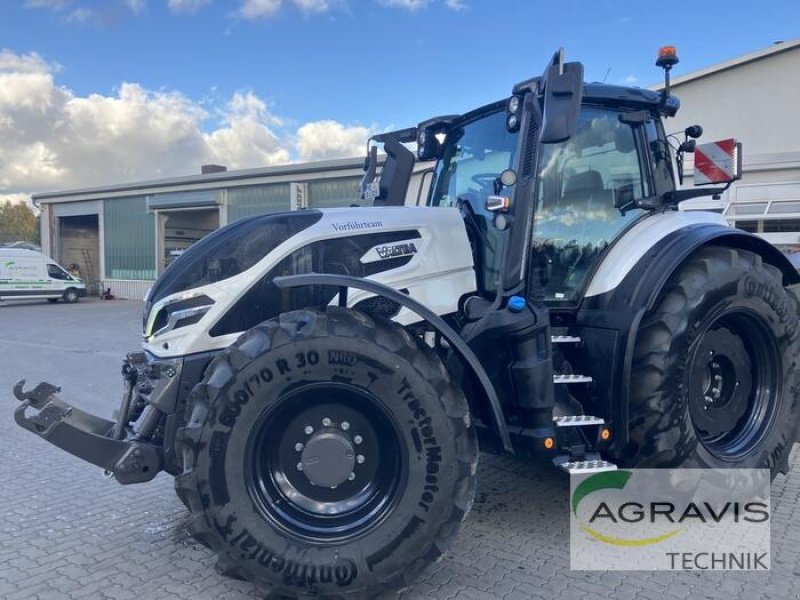 Traktor des Typs Valtra Q 305 1A9, Vorführmaschine in Königslutter (Bild 1)