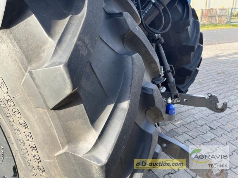 Traktor des Typs Valtra Q 305 1A9, Gebrauchtmaschine in Meppen (Bild 16)