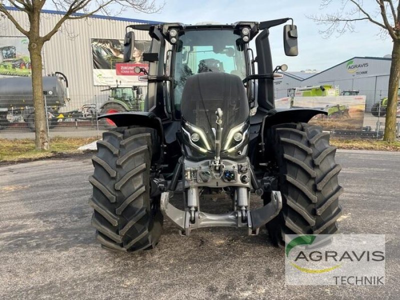 Traktor типа Valtra Q 305 1A9, Gebrauchtmaschine в Meppen (Фотография 2)