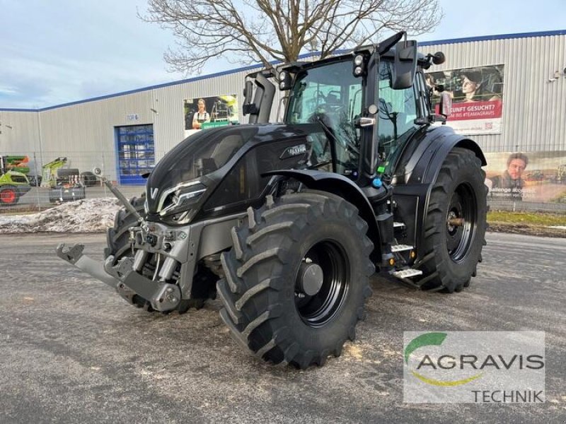 Traktor typu Valtra Q 305 1A9, Gebrauchtmaschine v Meppen
