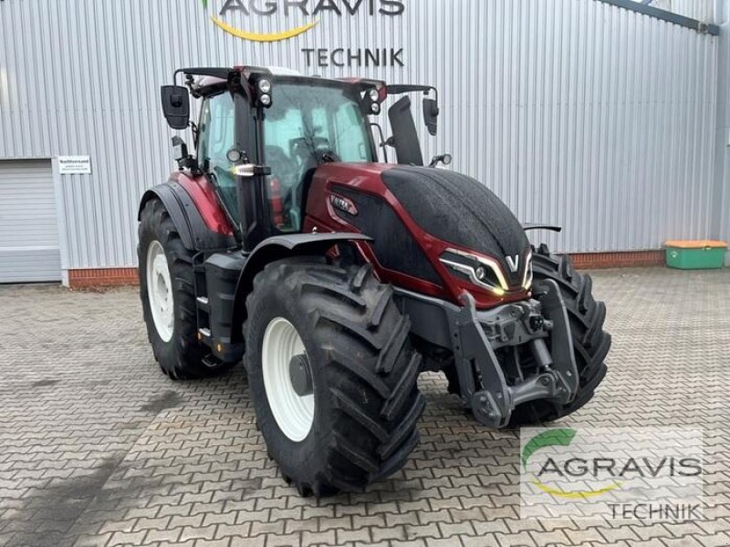 Traktor типа Valtra Q 305 1A9, Gebrauchtmaschine в Meppen (Фотография 3)