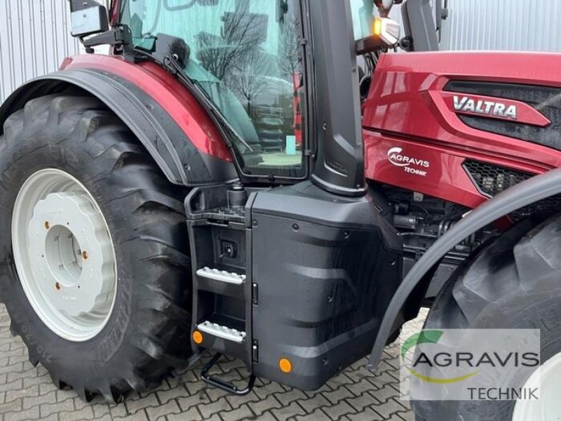 Traktor типа Valtra Q 305 1A9, Gebrauchtmaschine в Meppen (Фотография 4)