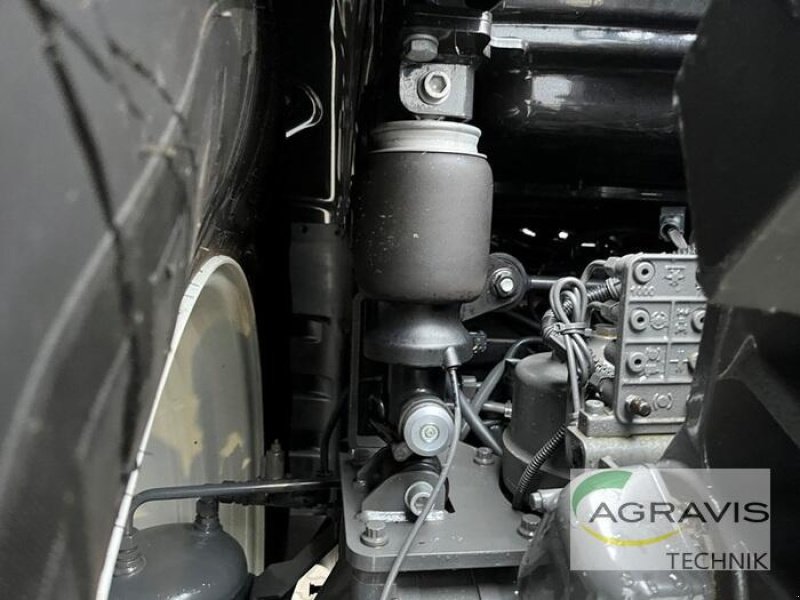 Traktor типа Valtra Q 305 1A9, Gebrauchtmaschine в Meppen (Фотография 10)