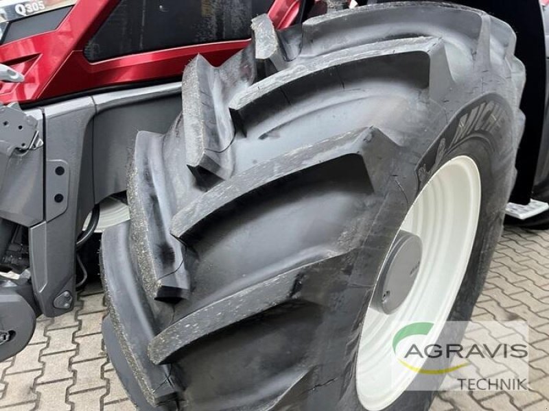 Traktor типа Valtra Q 305 1A9, Gebrauchtmaschine в Meppen (Фотография 18)