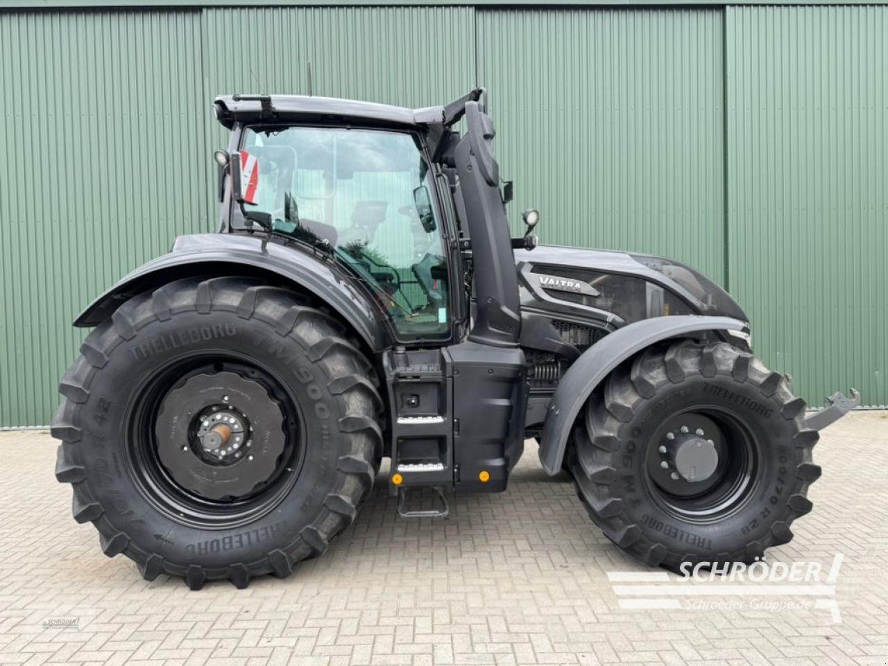 Traktor tipa Valtra Q 305, Gebrauchtmaschine u Twistringen (Slika 2)