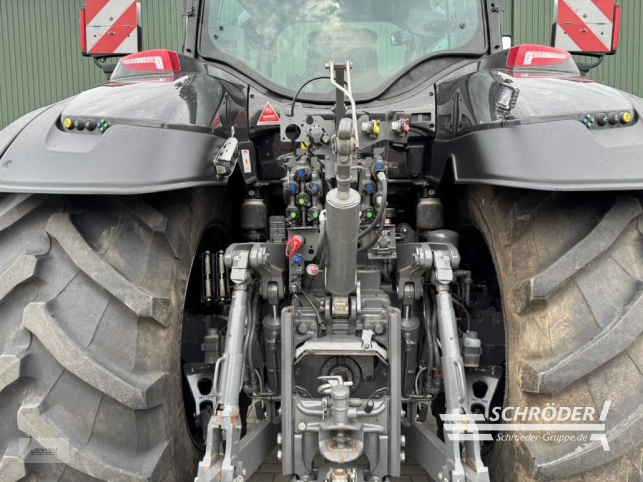 Traktor tipa Valtra Q 305, Gebrauchtmaschine u Twistringen (Slika 7)