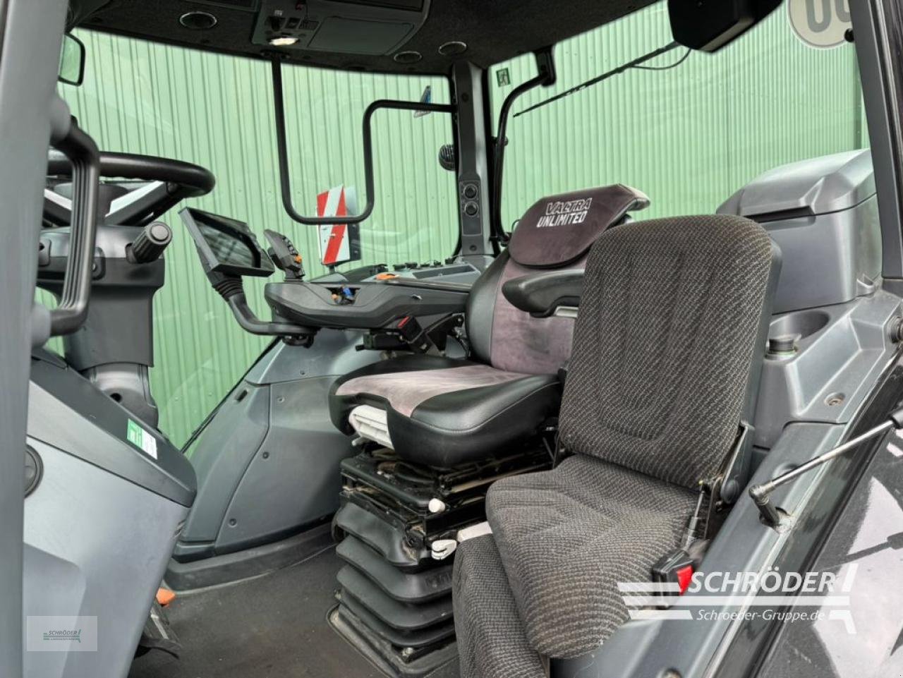 Traktor tipa Valtra Q 305, Gebrauchtmaschine u Twistringen (Slika 17)