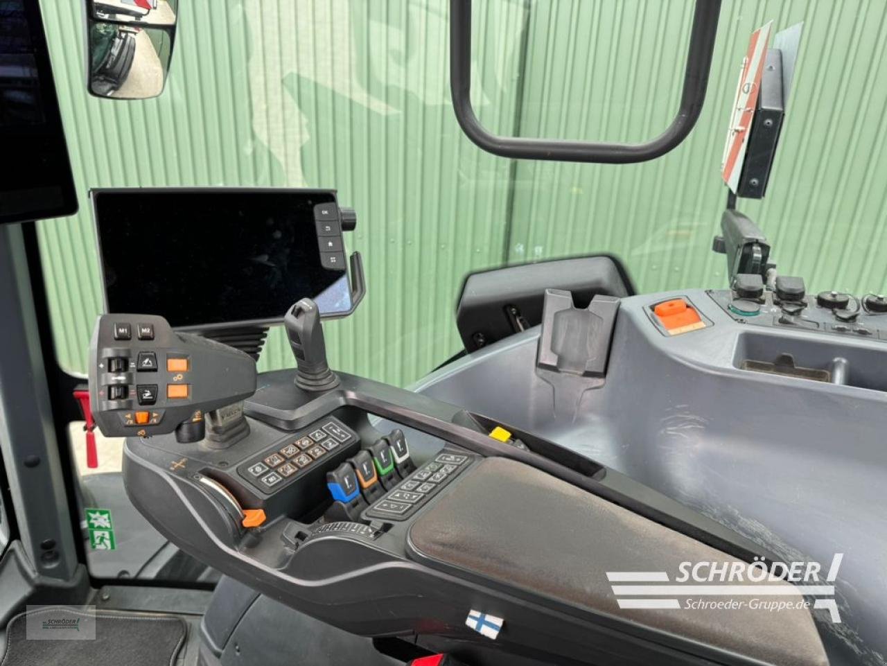 Traktor tipa Valtra Q 305, Gebrauchtmaschine u Twistringen (Slika 21)