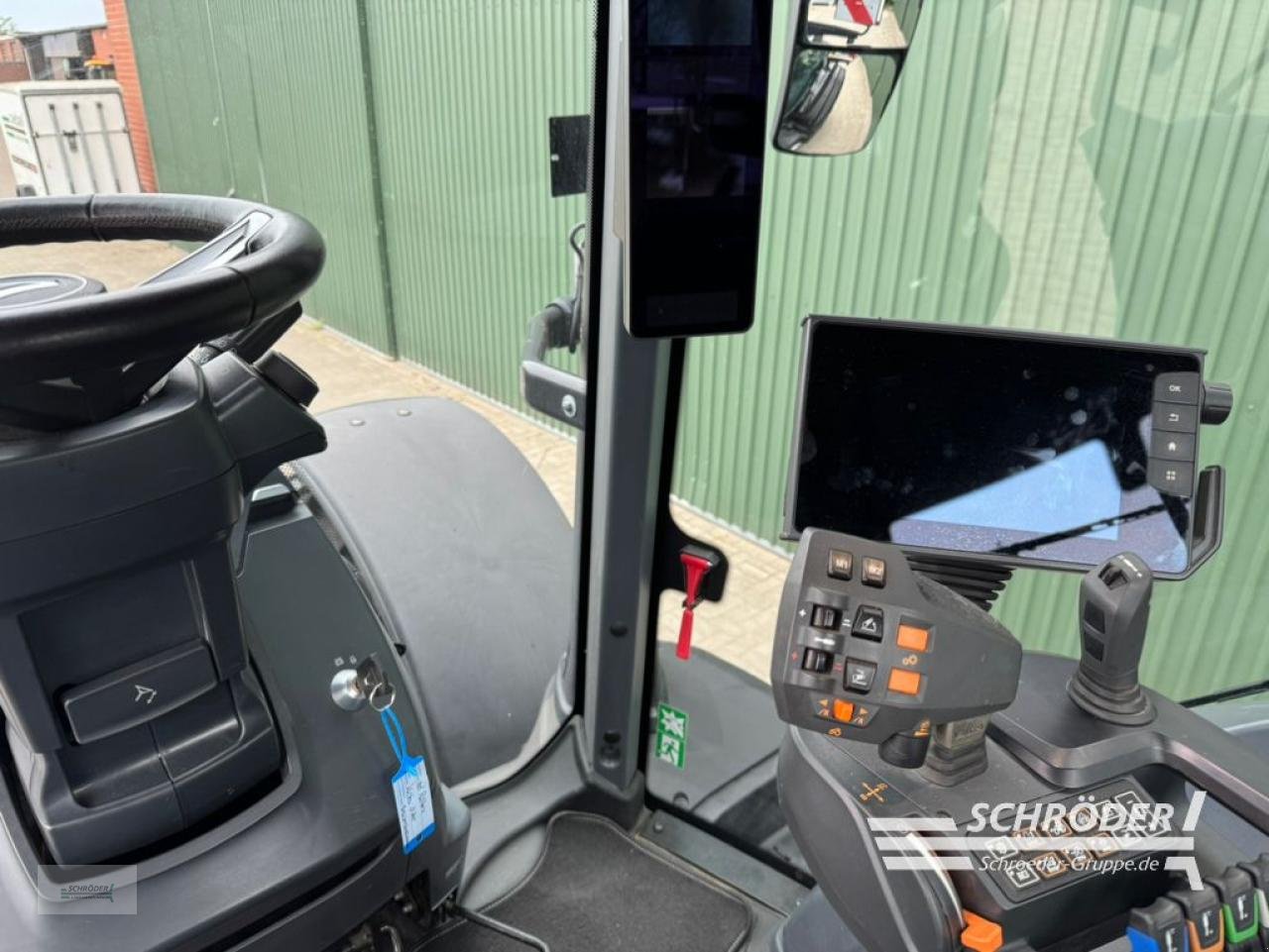 Traktor tipa Valtra Q 305, Gebrauchtmaschine u Twistringen (Slika 22)