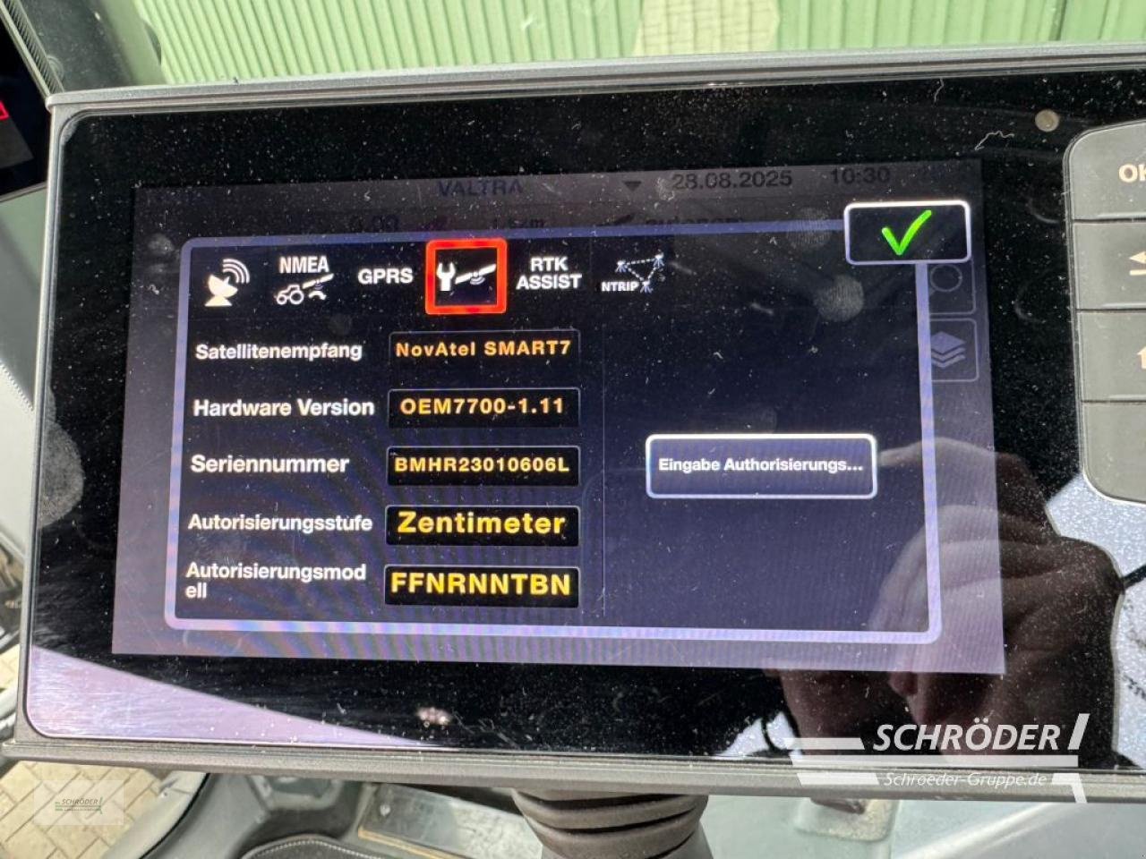 Traktor tipa Valtra Q 305, Gebrauchtmaschine u Twistringen (Slika 26)