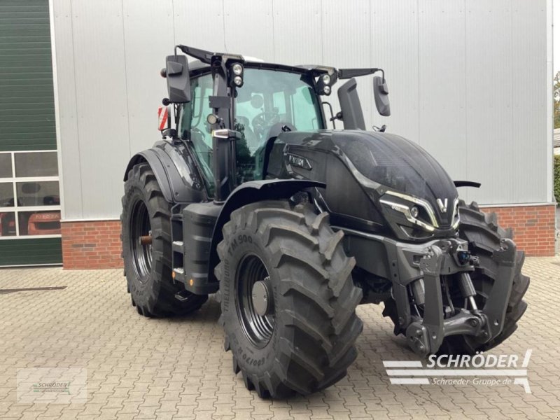 Traktor типа Valtra Q 305, Neumaschine в Wildeshausen (Фотография 1)