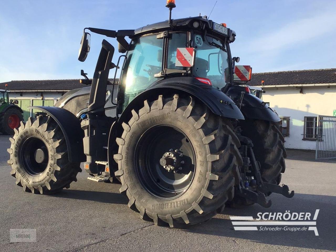 Traktor Türe ait Valtra Q 305, Neumaschine içinde Penzlin (resim 15)