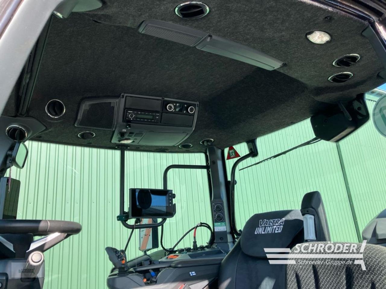 Traktor του τύπου Valtra Q 305, Neumaschine σε Twistringen (Φωτογραφία 2)