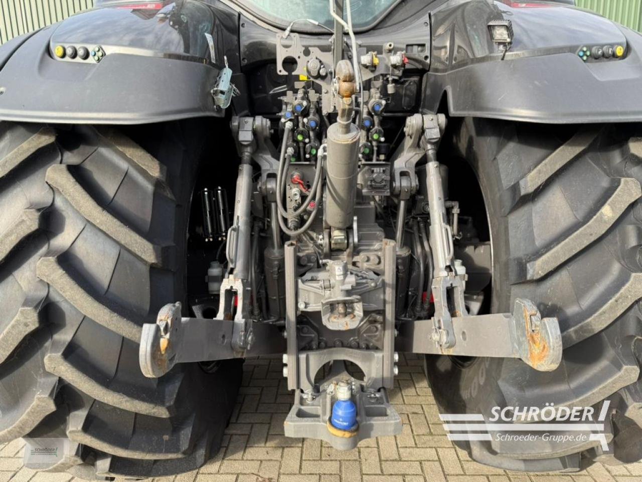 Traktor des Typs Valtra Q 305, Neumaschine in Lastrup (Bild 5)