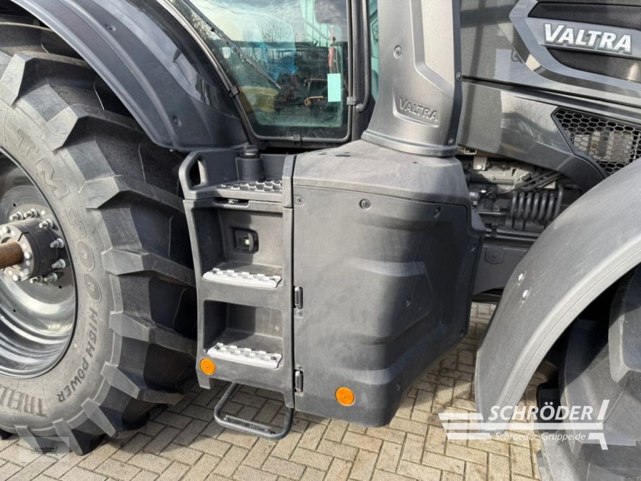 Traktor des Typs Valtra Q 305, Neumaschine in Lastrup (Bild 10)