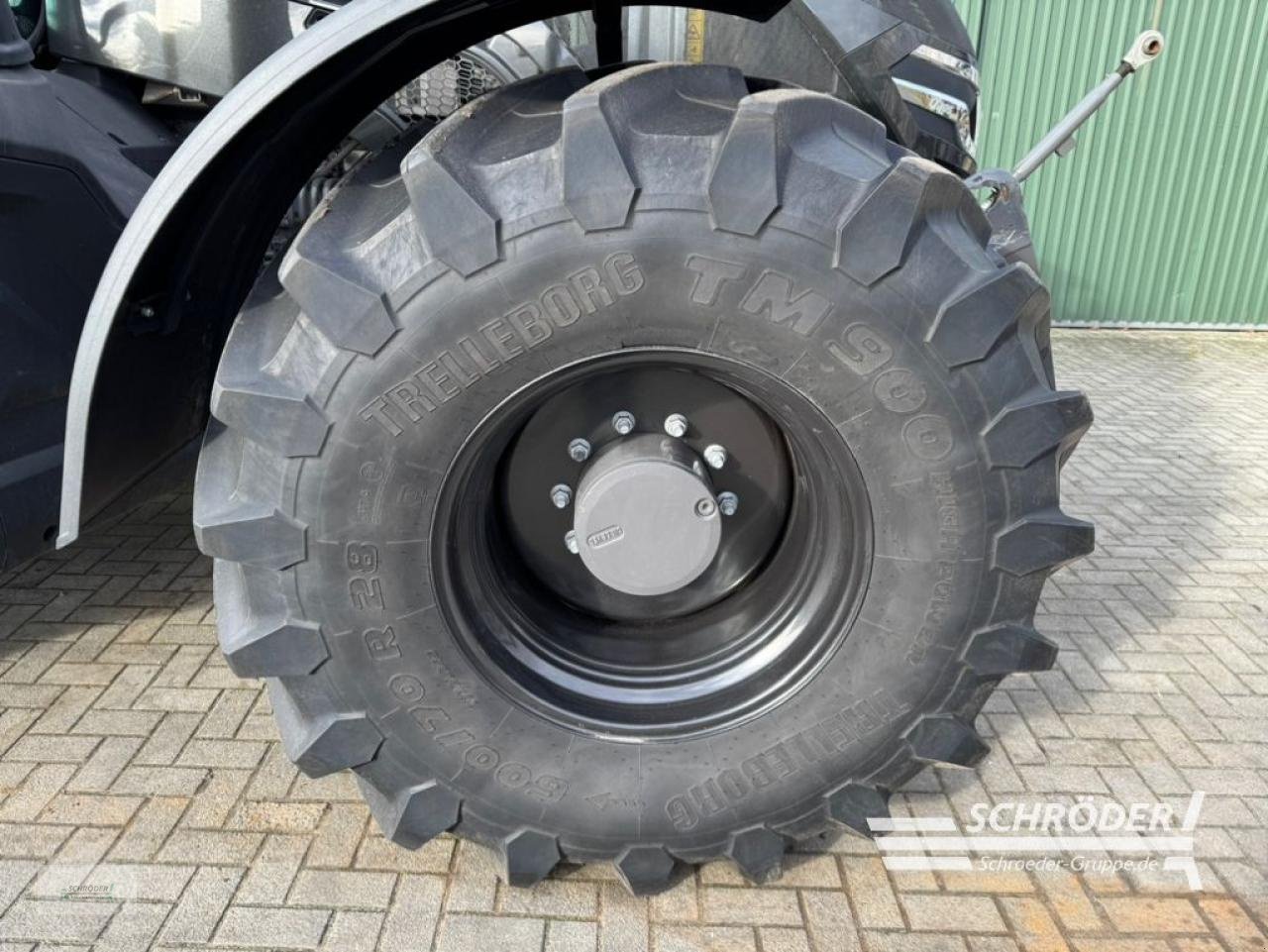 Traktor des Typs Valtra Q 305, Neumaschine in Lastrup (Bild 11)