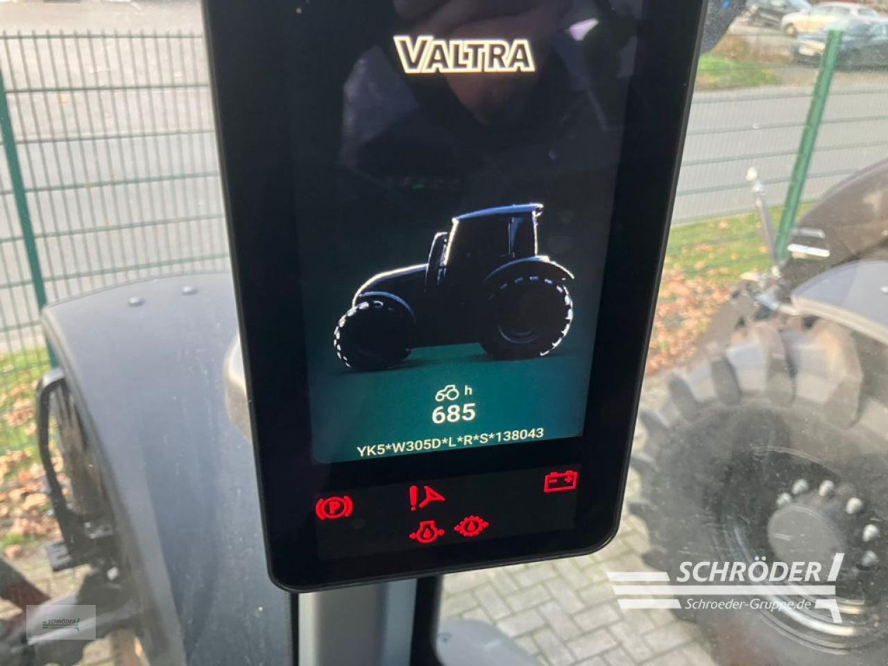 Traktor des Typs Valtra Q 305, Neumaschine in Lastrup (Bild 23)