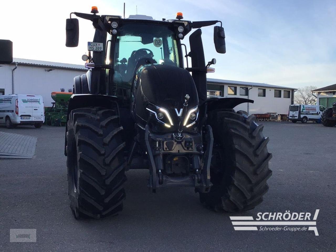 Traktor του τύπου Valtra Q 305, Neumaschine σε Penzlin (Φωτογραφία 8)