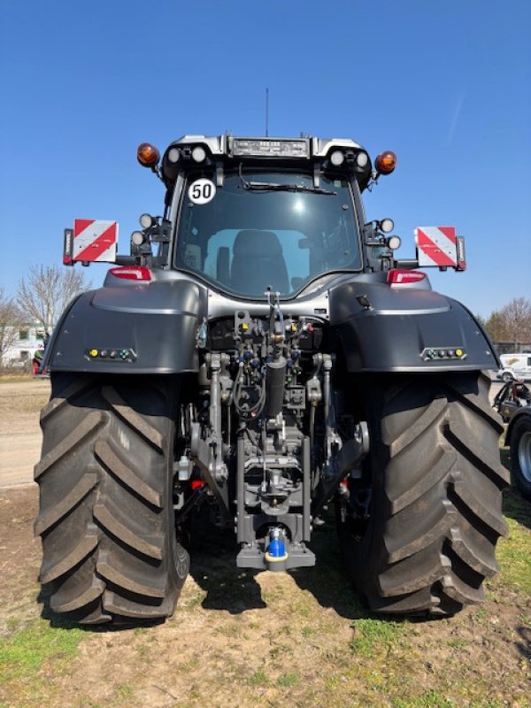 Traktor typu Valtra Q 305, Neumaschine w Tüttleben (Zdjęcie 3)