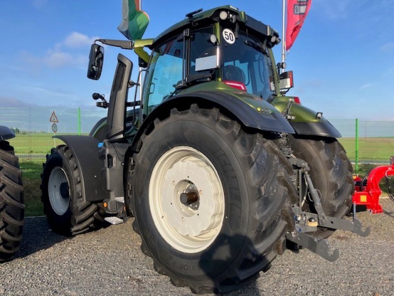 Traktor типа Valtra Q 305, Gebrauchtmaschine в Werther (Фотография 4)