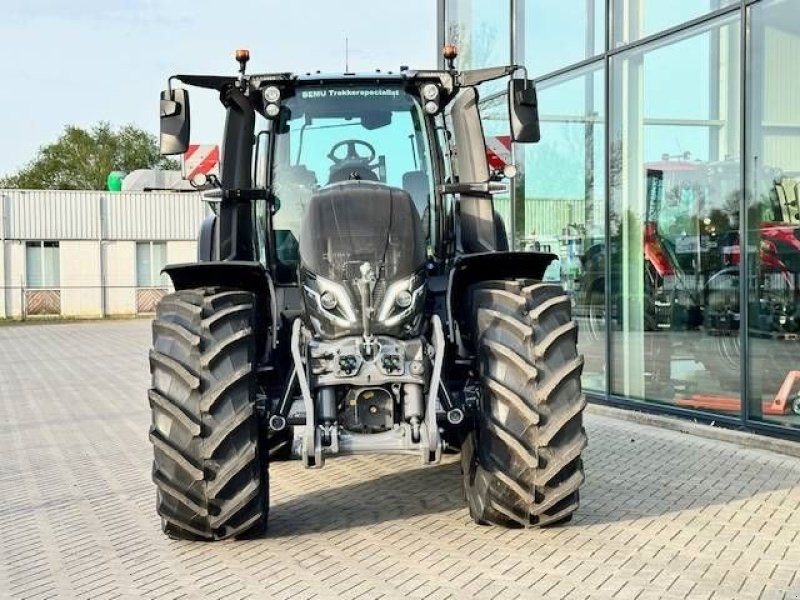 Traktor des Typs Valtra Q225 Alle opties! ook twintrac!, Neumaschine in Marknesse (Bild 5)