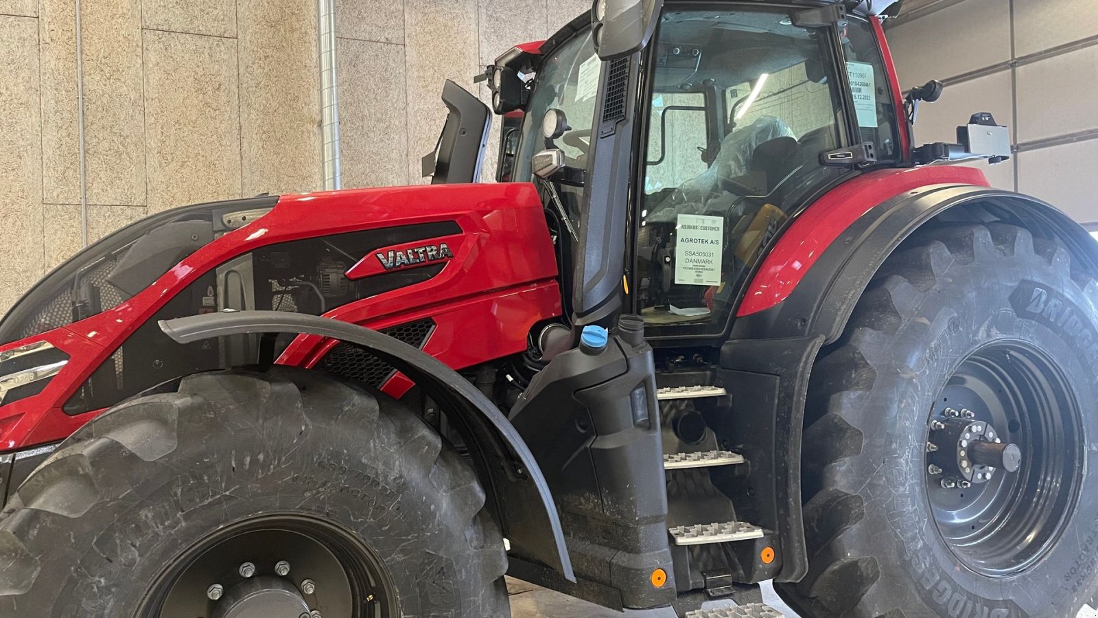 Traktor типа Valtra Q245 Q245, Gebrauchtmaschine в Hobro (Фотография 1)