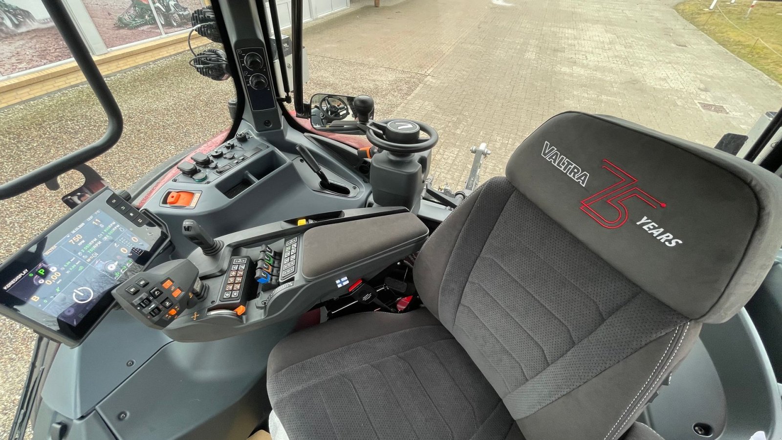 Traktor del tipo Valtra Q245, Gebrauchtmaschine en Nimtofte (Imagen 11)