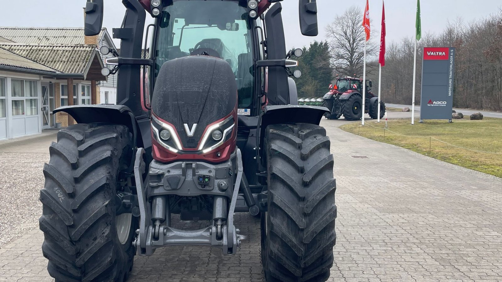 Traktor del tipo Valtra Q245, Gebrauchtmaschine en Nimtofte (Imagen 3)