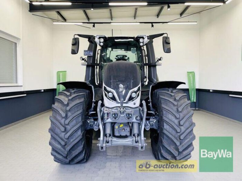 Traktor des Typs Valtra Q245, Gebrauchtmaschine in Manching (Bild 12)