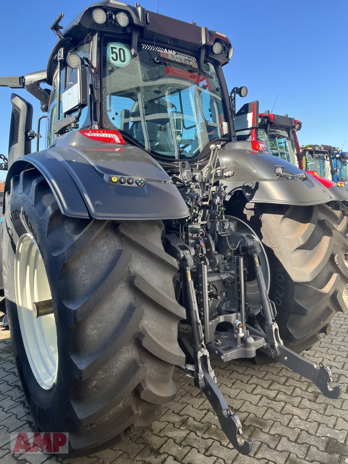 Traktor typu Valtra Q245, Neumaschine v Teising (Obrázek 4)