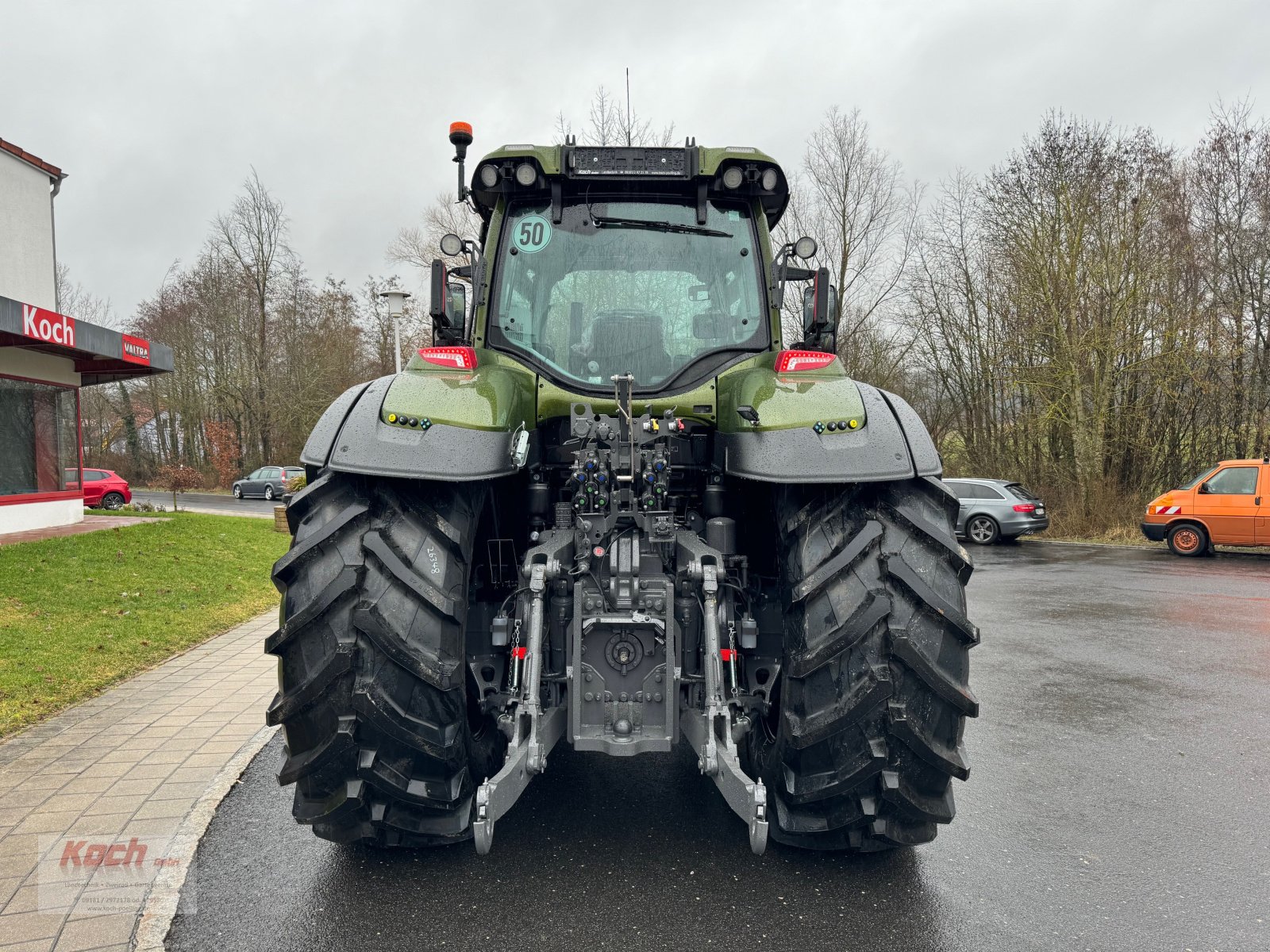 Traktor des Typs Valtra Q245, Neumaschine in Neumarkt / Pölling (Bild 4)