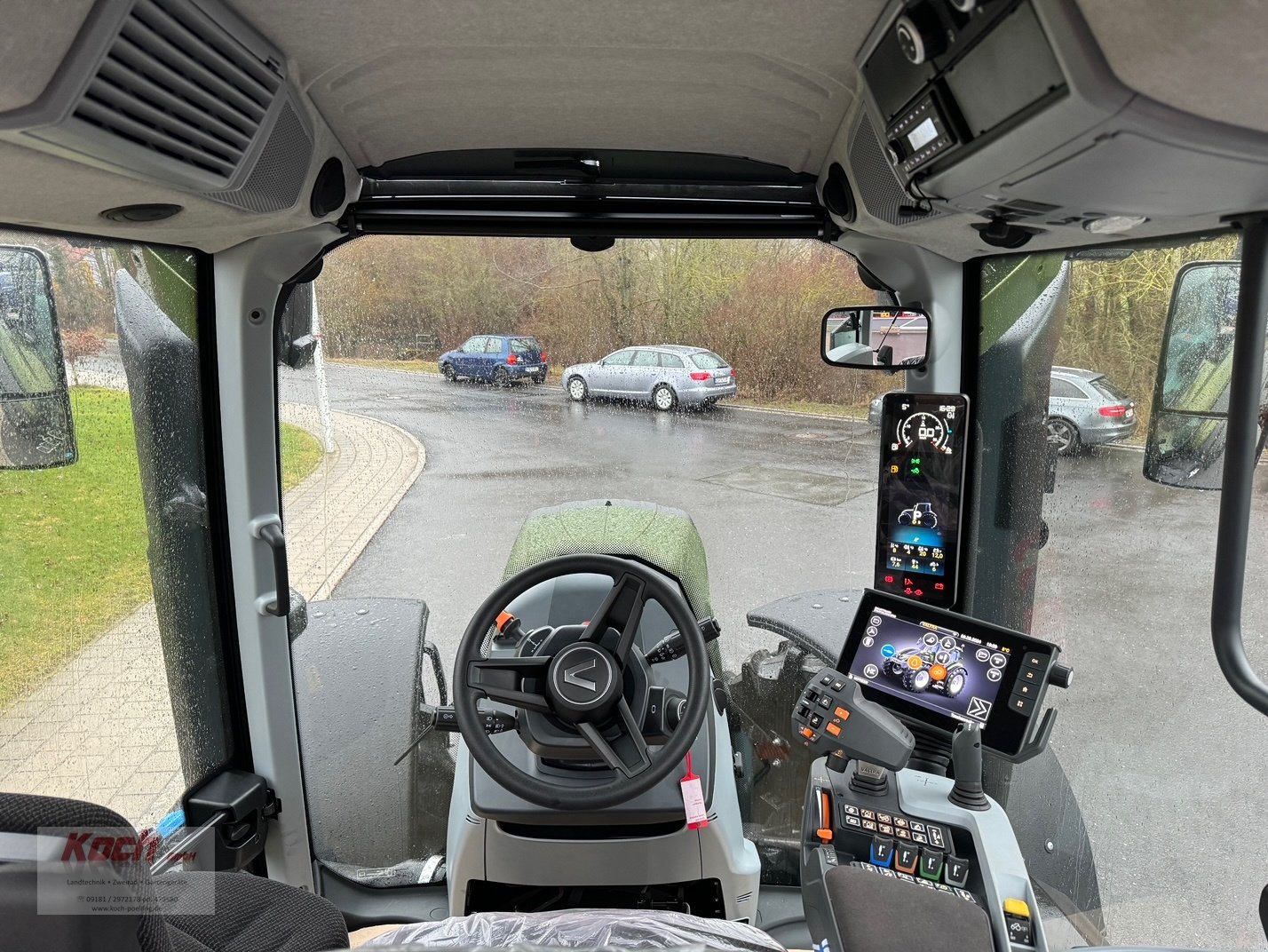 Traktor des Typs Valtra Q245, Neumaschine in Neumarkt / Pölling (Bild 11)