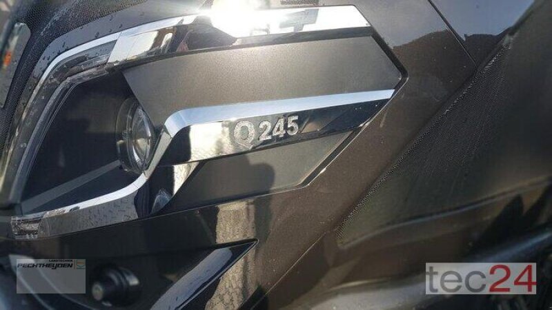 Traktor typu Valtra Q245, Neumaschine v Wegberg (Obrázek 1)