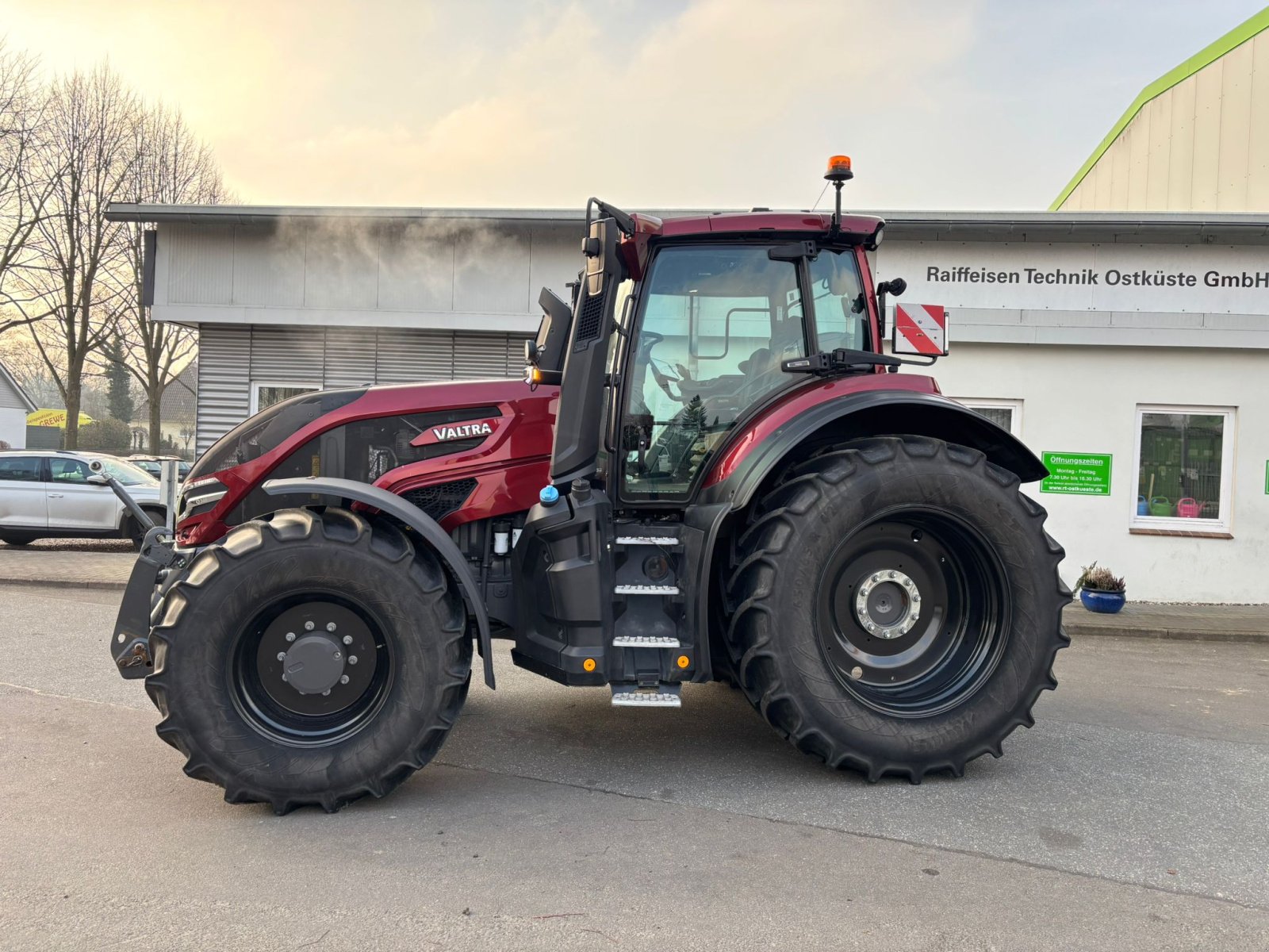 Traktor des Typs Valtra Q245, Gebrauchtmaschine in Eckernförde (Bild 3)