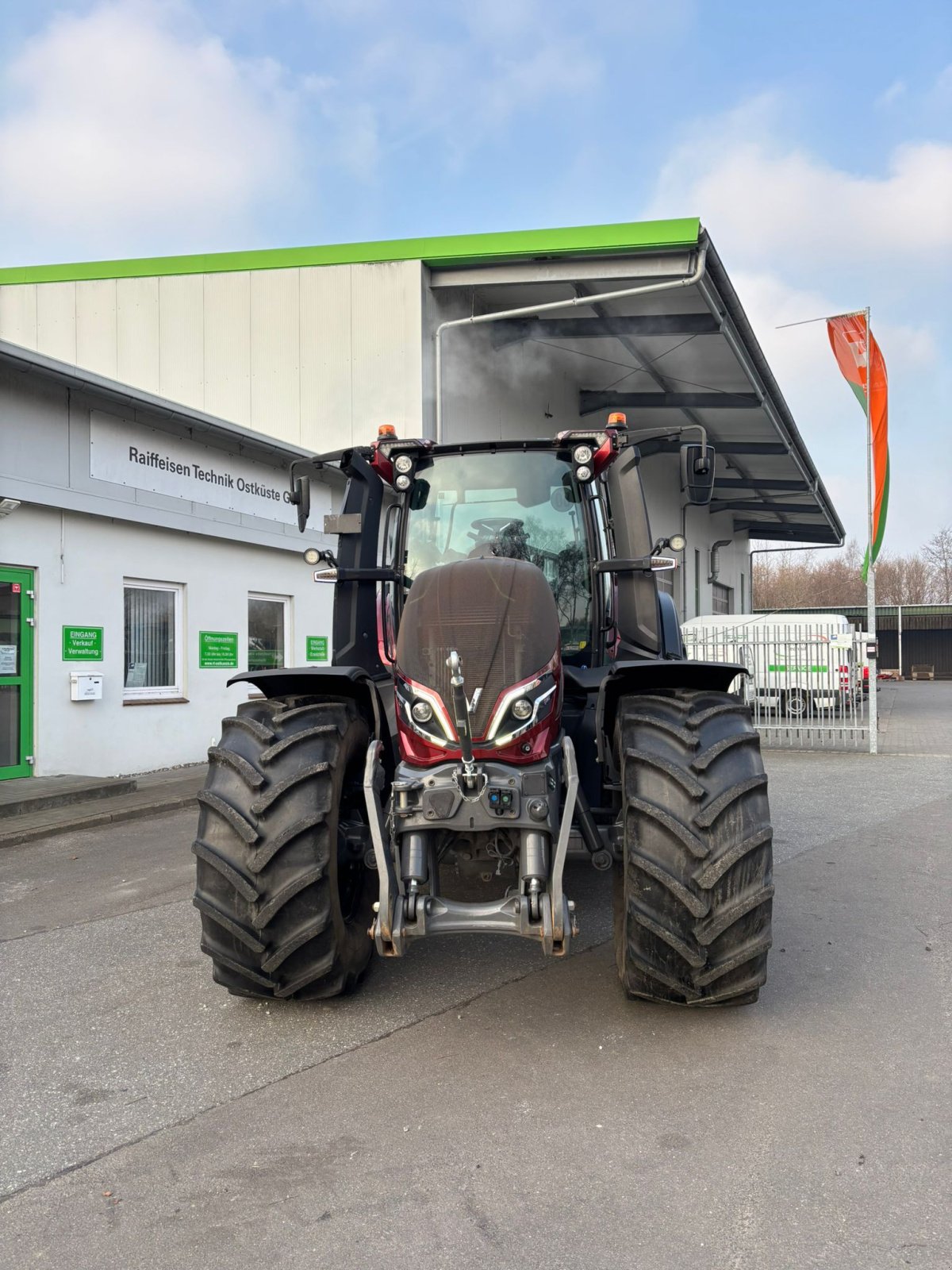 Traktor des Typs Valtra Q245, Gebrauchtmaschine in Eckernförde (Bild 5)